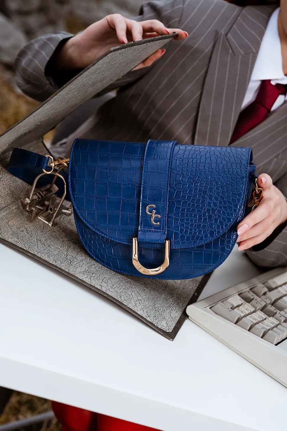 Saddle Bag - Atlantic Blue Croc Detail