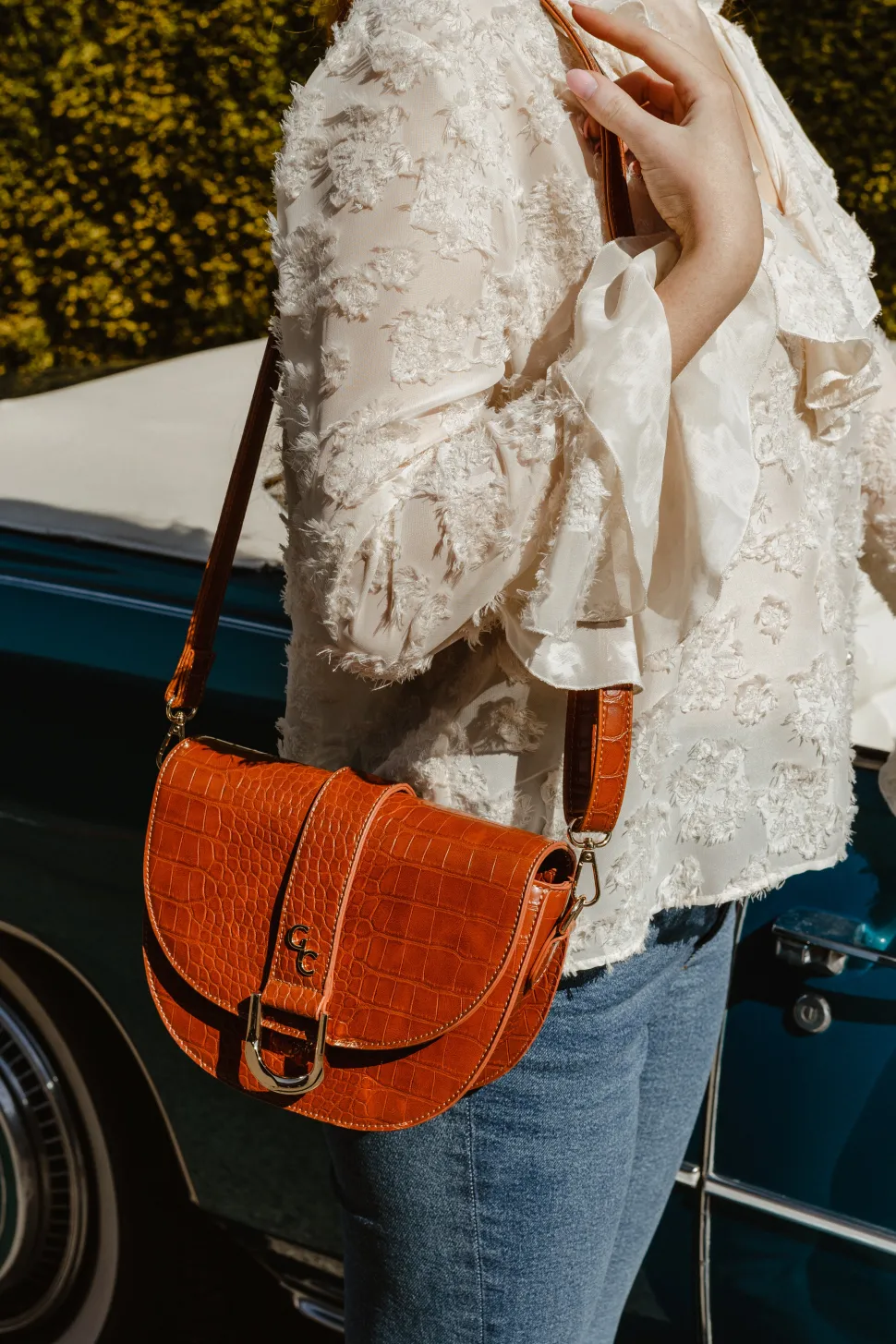 Saddle Bag Tan Croc Detail